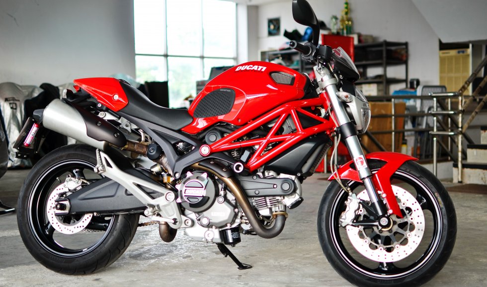 Ducati m795 shop